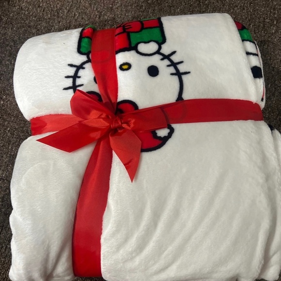 Hello Kitty Christmas Blanket Full/queen sized - Picture 2 of 2